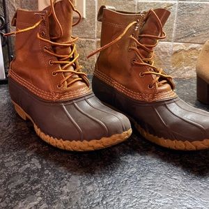 LL BEAN BOOTS - authentic  leather made in Maine